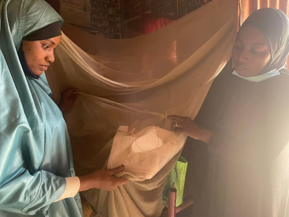 Comprobación del tamaño del agujero de una mosquiteras