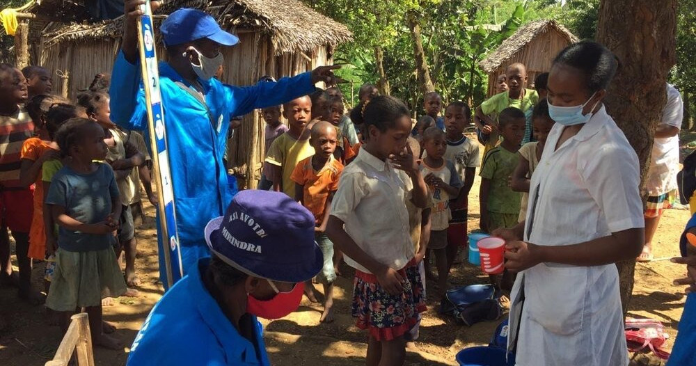 Desparasitación masiva en Madagascar: cómo optimizar los costes
