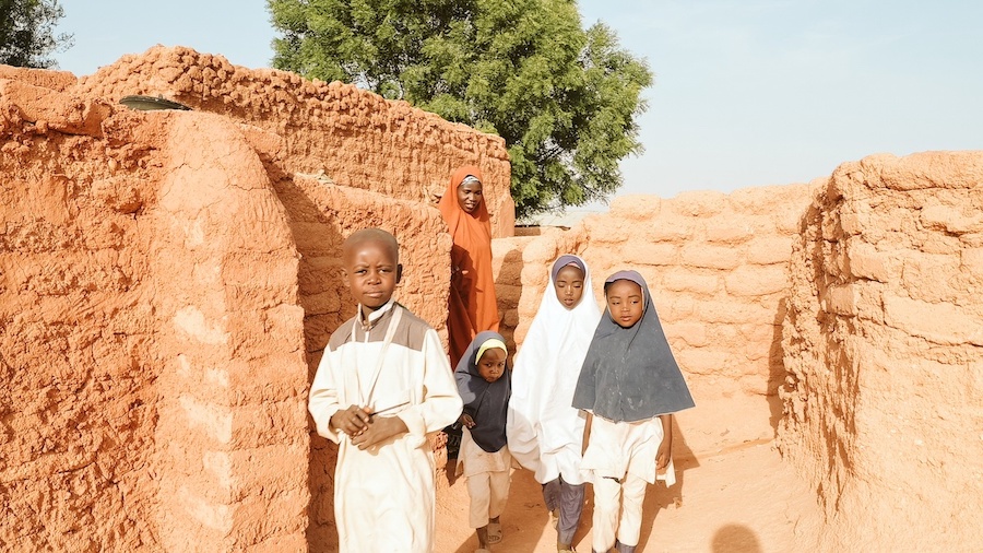 Hauwa preparando el desayuno